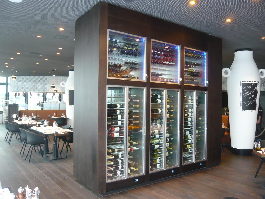 Free standing wine walls Wines Cellar